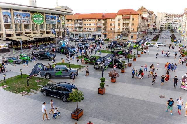 Mașini spectacol și mii de oameni, la prima ediție a Off Road Max Bucovina - 4X4 Show