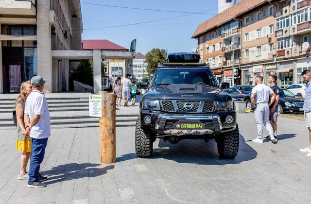 Mașini spectacol și mii de oameni, la prima ediție a Off Road Max Bucovina - 4X4 Show