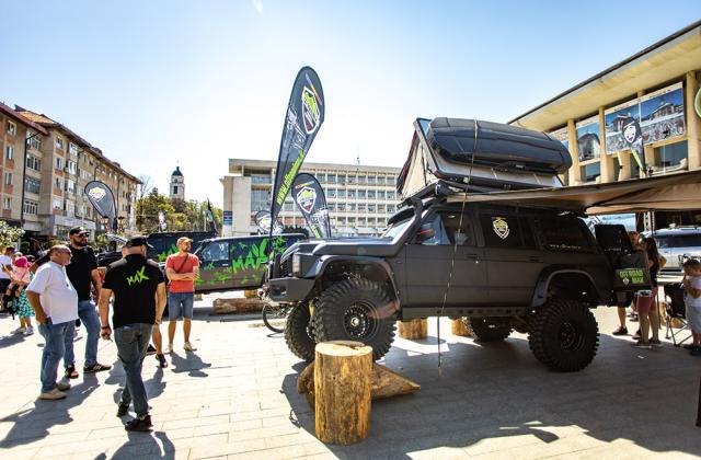 Mașini spectacol și mii de oameni, la prima ediție a Off Road Max Bucovina - 4X4 Show