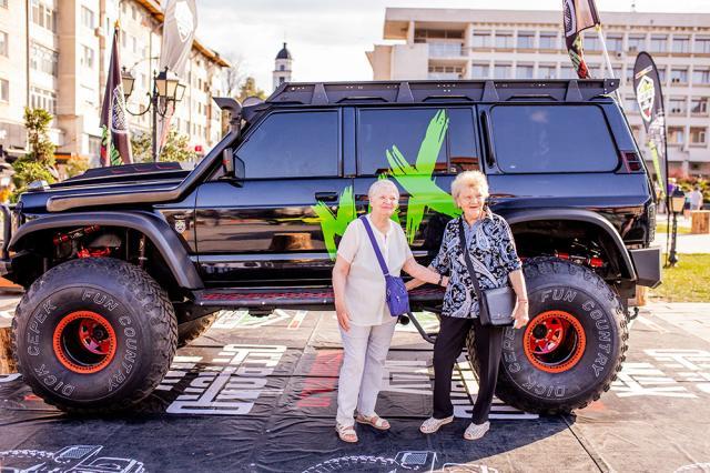 Mașini spectacol și mii de oameni, la prima ediție a Off Road Max Bucovina - 4X4 Show