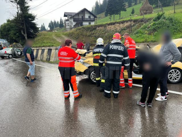 Accident cu un mort și patru răniți pe Mestecăniș