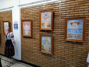 Imagine din expozitia vernisata joi la USV