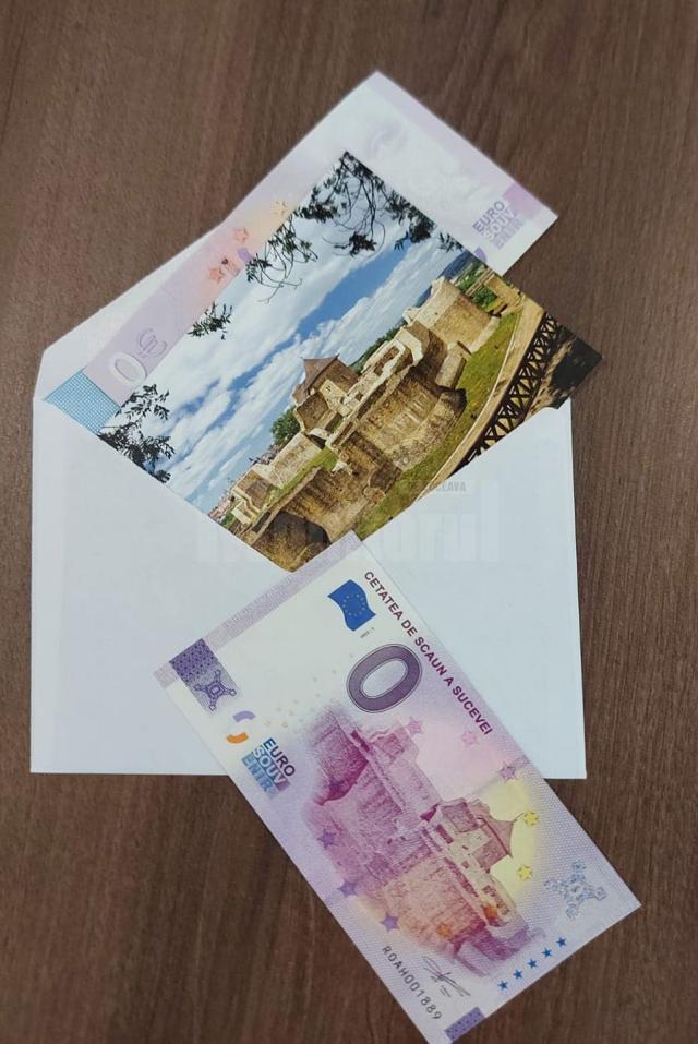 Bancnota suvenir de 0 euro, cu Cetatea de Scaun a Sucevei