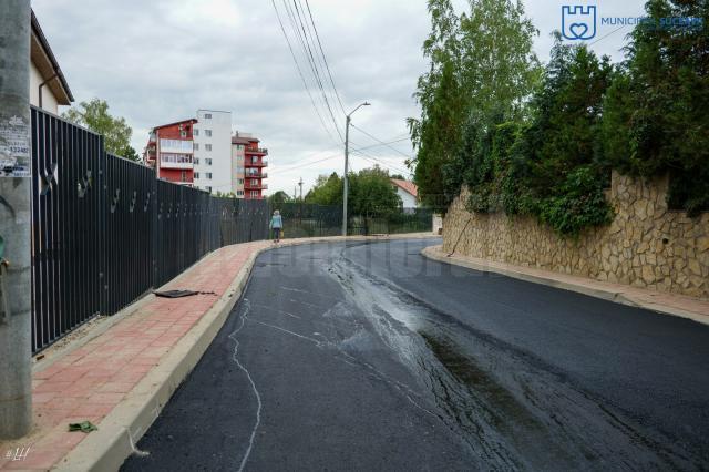 Strada Narciselor, refăcută inclusiv cu trotuar de acces către Liceul Filadelfia 1