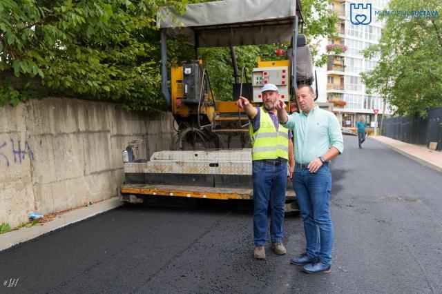 Strada Narciselor, refăcută inclusiv cu trotuar de acces către Liceul Filadelfia 3