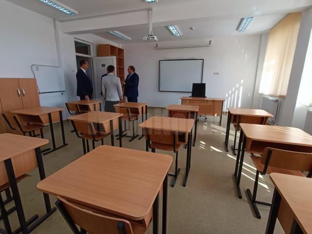 Sala de clasă cu dotări noi la centrul de învățământ special din Gura Humorului