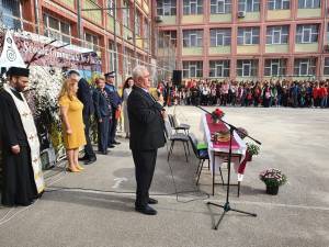 Primarul Sucevei a participat la deschiderea de an școlar la 13 unități de învățământ