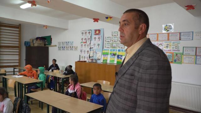 Prof. Mircea Mihăilă, directorul Școlii Gimnaziale ”Bogdan Vodă” Capu Codrului