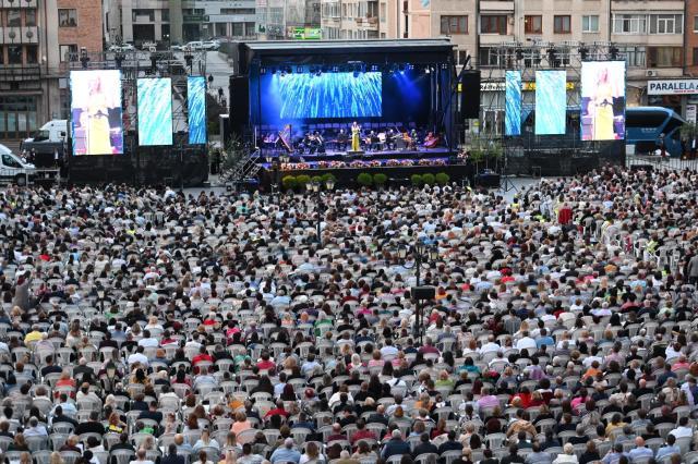 „Simfonii de toamnă”, ediția a IX-a, un eveniment exploziv, o seară memorabilă de muzică, dans, lumini, în compania a peste 120 de artiști din Republica Moldova