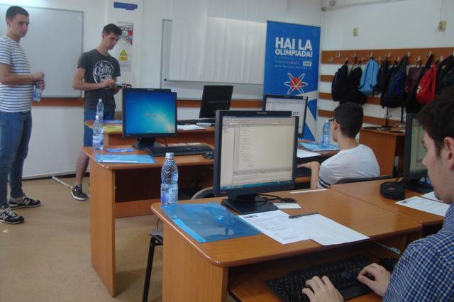 Centre de pregătire la informatică, gratuite, pentru elevi de gimnaziu și liceu