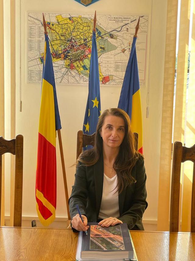 Cristina Nichiforiuc, noul administrator public al municipiului Rădăuți