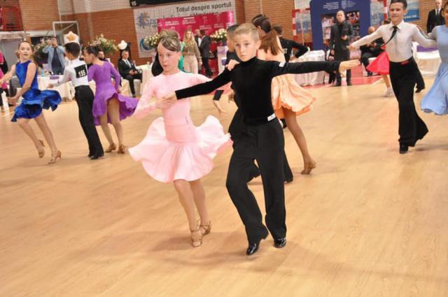 Sportivi suceveni de la „Bucovina Dance Studio”, premiați la „Cupa Sătmarului”