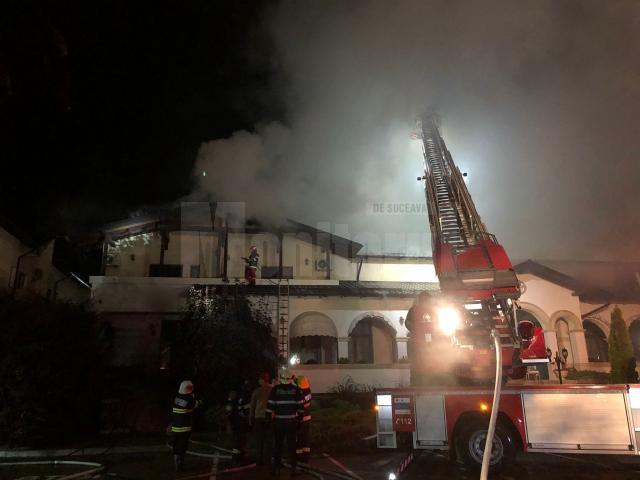 Incendiu la sala de evenimente a pensiunii Curtea Bizantină, din Șcheia