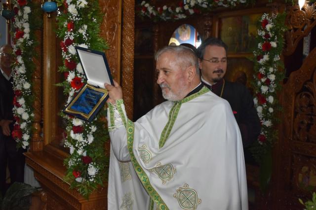 Preotul Mihai Leucă a primit o diplomă de excelenţă