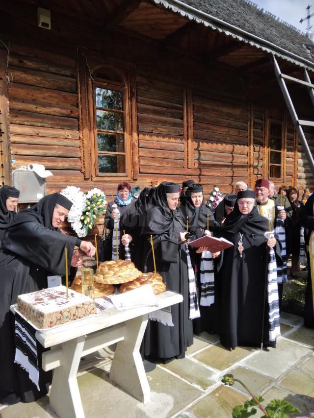 „6 luni în Veșnicie” Parastas pentru întâia stareță a Mănăstirii Voroneț