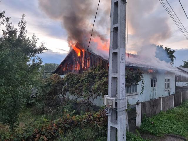 Cinci incendii în mai puțin de 24 de ore, în județul Suceava