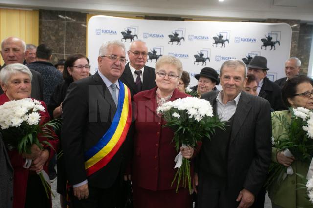 Primarul Sucevei, Ion Lungu, propune dublarea premiilor acordate „Cuplurilor de Aur”, de la 500 la 1000 de lei
