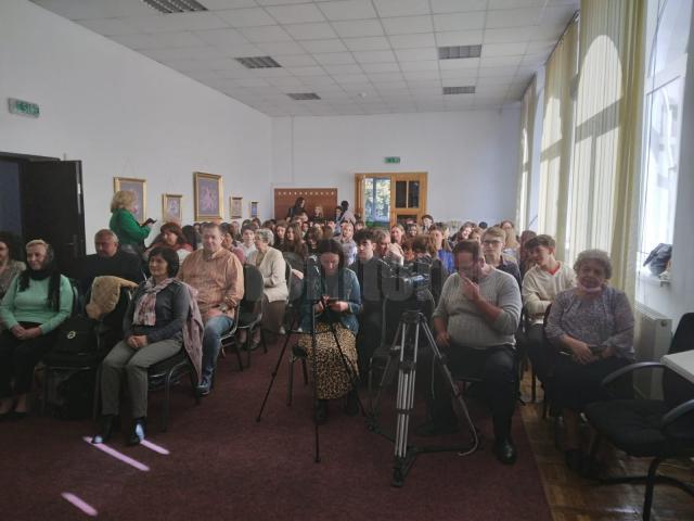 Prof. dr. Ilie Popescu, președintele Societății regionale „Golgota”, a conferențiat miercuri la Biblioteca Bucovinei