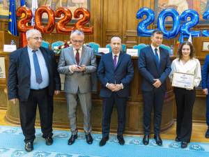 Denisa Siminiuc, felicitată și premiată pentru rezultatele sale de ministrul Educației