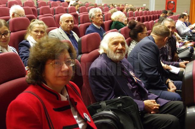 Festivalul Național de Poezie „Nicolae Labiș“, ediția a 54-a, s-a deschis, vineri, la Teatrul „Matei Vișniec”
