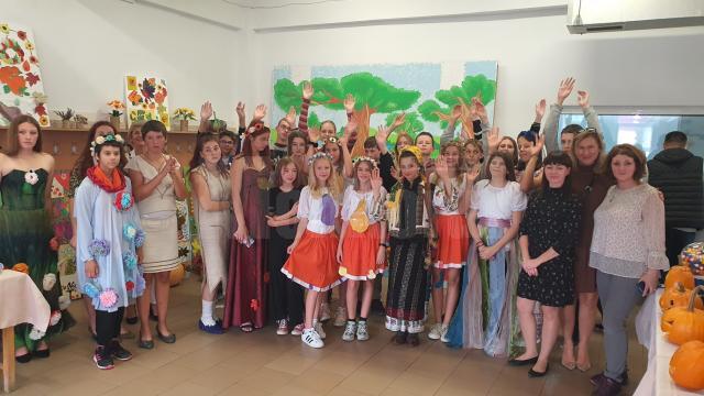 20 de elevi poloni, coordonați de patru cadre didactice, în vizită la Centrul de Educație Incluzivă „Sf. Andrei”