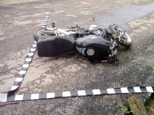 Un șofer care a depășit neregulamentar a accidentat un motociclist care a virat și el pe ”Interzis”