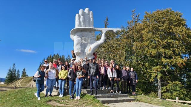 20 de elevi poloni, coordonați de patru cadre didactice, în vizită la Centrul de Educație Incluzivă „Sf. Andrei”
