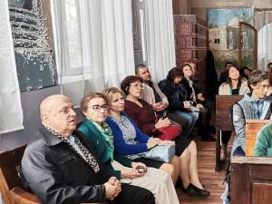 Comemorarea Holocaustului printr-o lectie de istorie la sinagogă