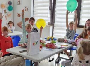 200 de copii refugiați ucraineni, ajutați să se integreze în comunitate