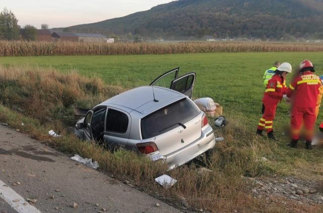 A căzut cu capul pe volan și a intrat cu mașina în șanț, de unde a fost scos decedat