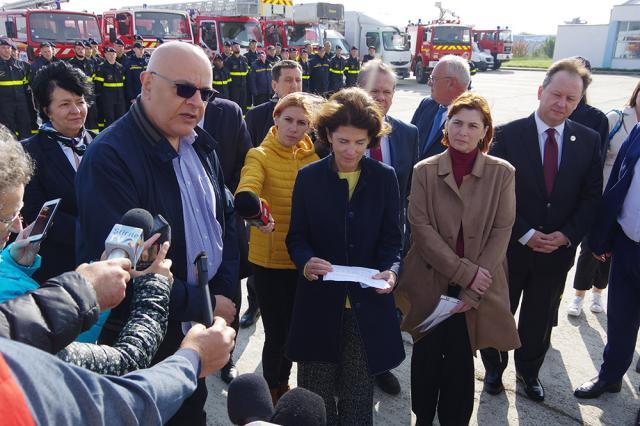 Autoritățile și diplomați din România, Franța și Ucraina au participat la ceremonia de primire a ajutoarelor