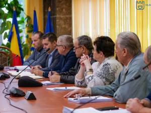 Ședința cu  reprezentanții asociațiilor de proprietari din municipiul Suceava, convocată marți, 11 octombrie, la sediul Primăriei Suceava 5