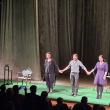 „Ce avem noi aici”, o poveste despre familie, iubire, frică, jucată admirabil de Carmen Tănase, Marius Manole și Maria Obretin