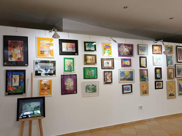 Expoziția de pictură „Din suflet de copil” și lansare de carte, sâmbătă, la Galeria de Artă „Traian Postolache” din Rădăuți