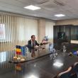 Directorul general al Institutului Francez în România, Julien Chiappone-Luchessi, la discuții cu primarul Sucevei, Ion Lungu