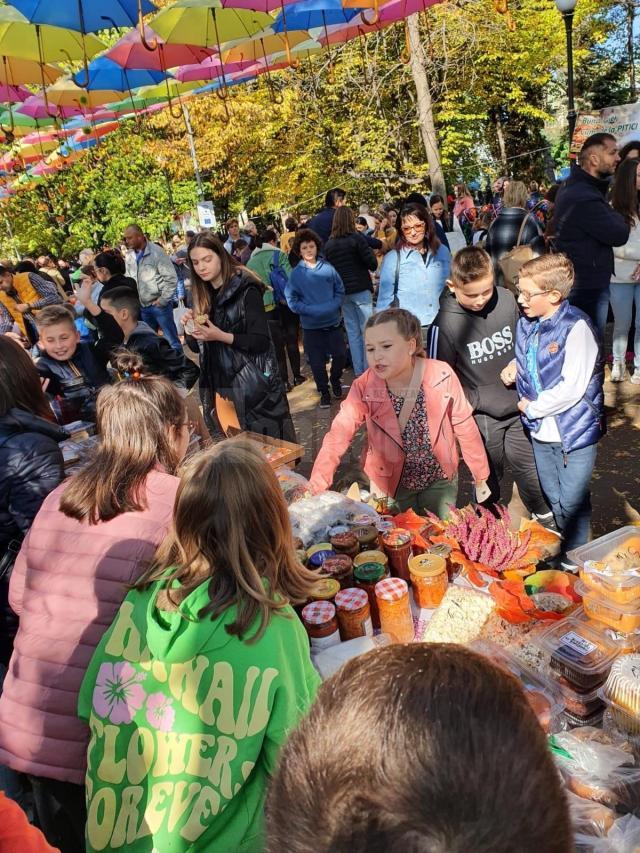 „Târgul de toamnă pentru copii” de la Rădăuți