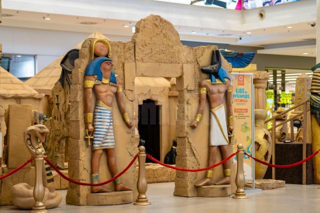 „Kids in Pyramids”, expoziție interactivă despre istoria Egiptului Antic, la Iulius Mall Suceava