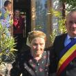 Catrina Loghin, sărbătorită la împlinirea a 100 de ani de primarul din Adâncata, Viorel Cucu