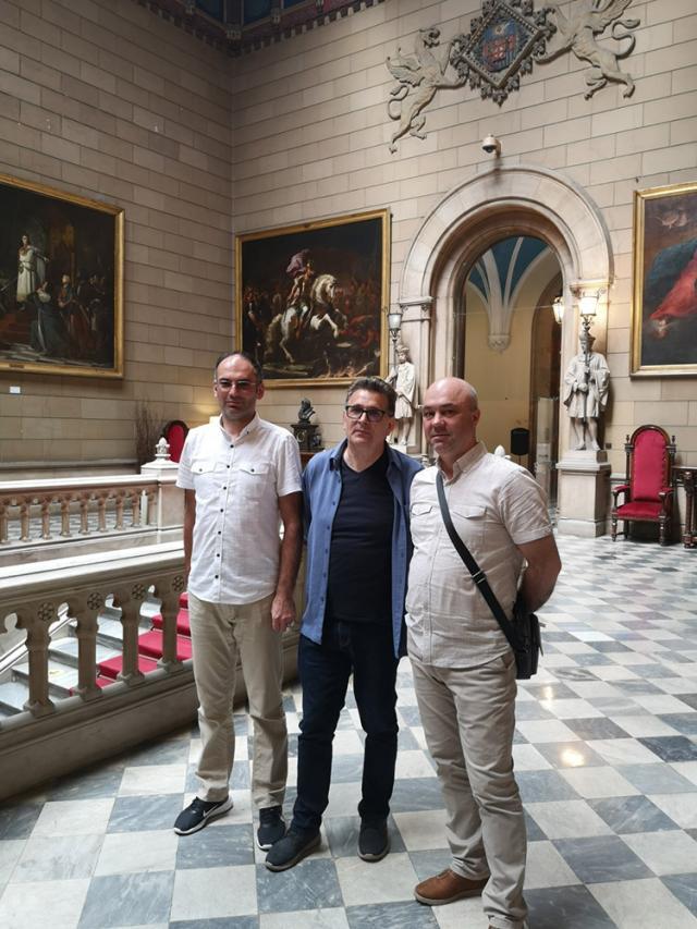 Profesori formați pentru elevi performanți. Dascăli ai colegiului militar, la Barcelona