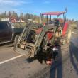 O cisternă încărcată cu vin s-a răsturnat după impactul cu un tractor