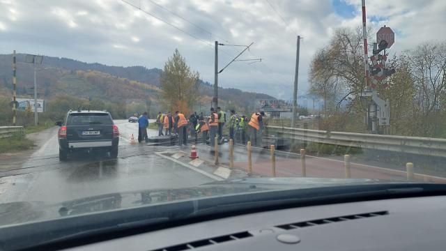 Lucrările la calea ferată au dat peste cap traficul