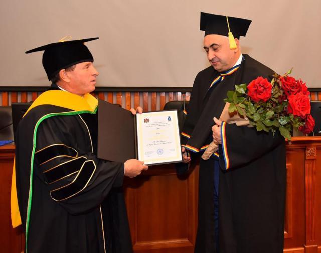 Ceremonia de acordare a titlului universitar Doctor Honoris Causa Rectorului USV, Valentin Popa