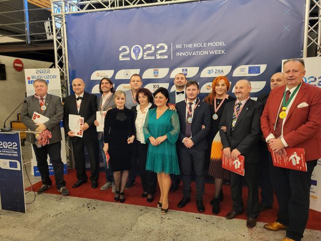 Premianți din cadrul USV ai concursului de inventică Expoziția INOVA 2022