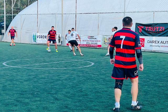 Campionatul de old-boys se joacă la Civica Sport Center