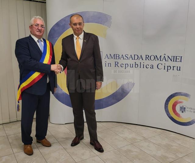 Primarul Sucevei, Ion Lungu, cu ambasadorul României în Cipru, Excelența Sa, Dan Mihalache