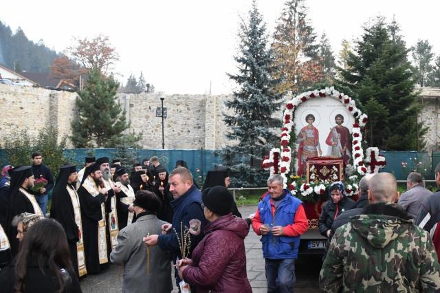 Racla cu moaștele Sfântului Ioan cel Nou de la Suceava, în pelerinaj la Mănăstirea Voroneț