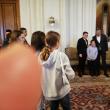 Parlamentarii PSD Șoldan, Bejinariu și Stan au finanțat o excursie la București pentru 50 de copii suceveni cu media 10 Sursa FB George Soldan