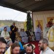 IPS Teodosie a oficiat slujba de resfintire a bisericii de lemn din Adancata
