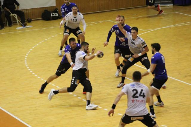 CSU din Suceava a pierdut în ultima secundă duelul de la Bacău. Foto handbalmania.ro