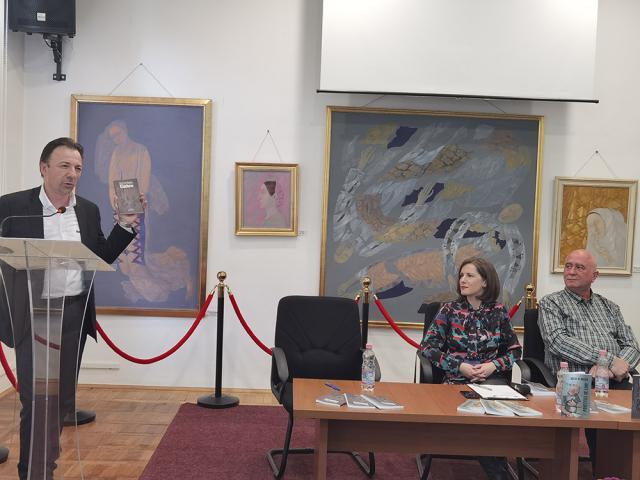 Dubla lansare de carte a jurnalistului Neculai Roșca, la Biblioteca Bucovinei „I. G. Sbiera”